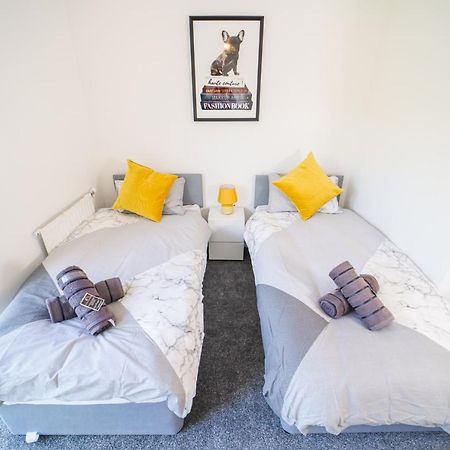 3 Bedroom House In Birmingham City Centre - Sleeps 6 ภายนอก รูปภาพ