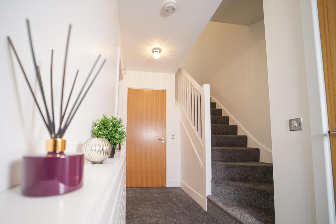 3 Bedroom House In Birmingham City Centre - Sleeps 6 ภายนอก รูปภาพ